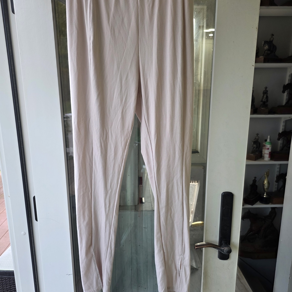 Elegant Pink Women's Pantsuit
